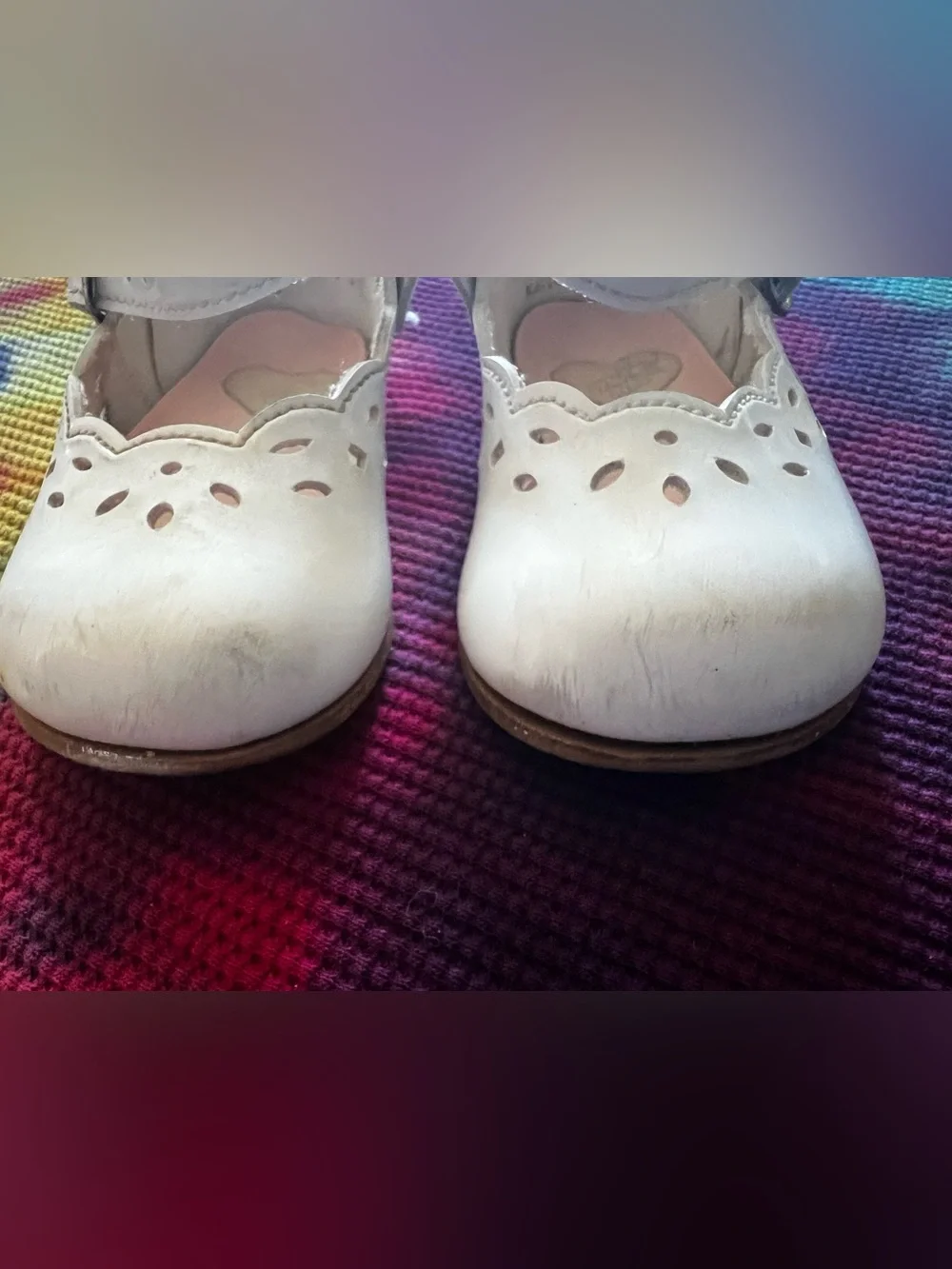 Vintage 90s DYNA KIDS White Mary Janes Cutout Scalloped Shoes Size 2